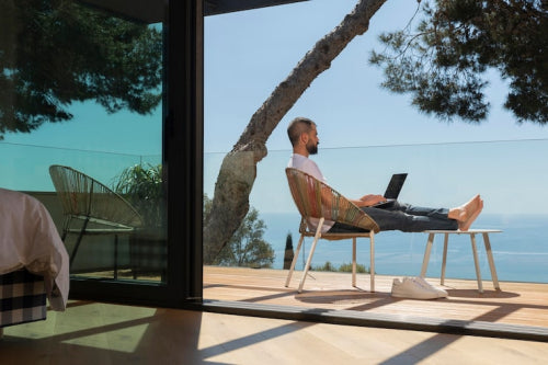 Innovations in Weatherproof Teak Designs Elevate Balcony and Patio Living