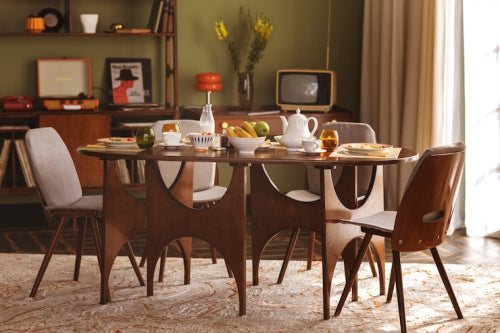 When Heirloom Becomes Contemporary: The Rise of Custom Teak Dining Sets in Bengaluru