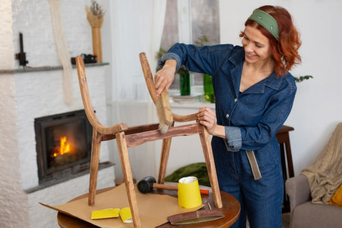 Furniture Trends for 2025: Curved Shapes and Wood Craftsmanship