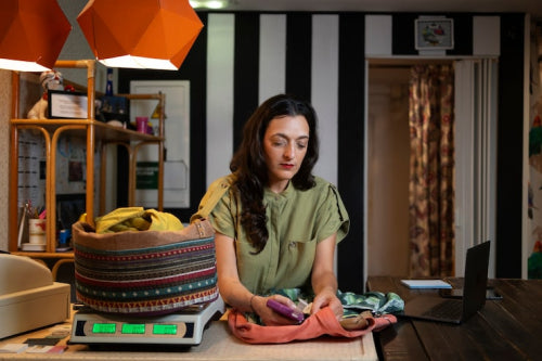 The Economics of Custom Furniture: What Middle-Income Indian Buyers Should Expect