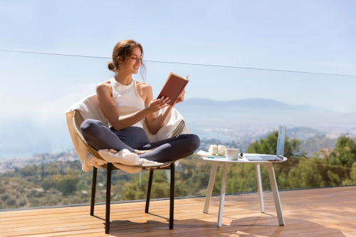 Balancing Aesthetics and Durability in Modern Balcony Furniture